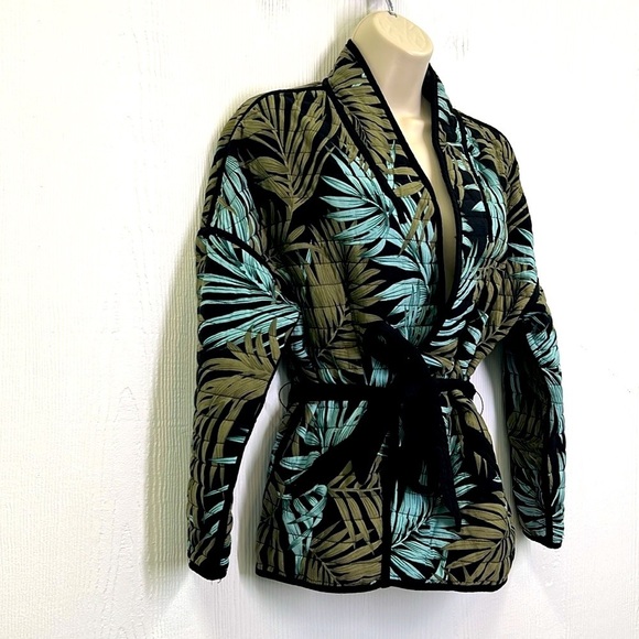 H&M - Tropical Black & Green Quilted Tie Waist Open Long Sleeve Cardigan Size 6 - Picture 4 of 10